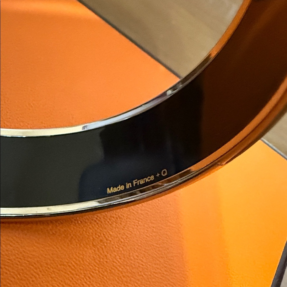 🔥 SALE 🔥 Hermes Blue Enamel Bangle Bracelet - Picture 5 of 6